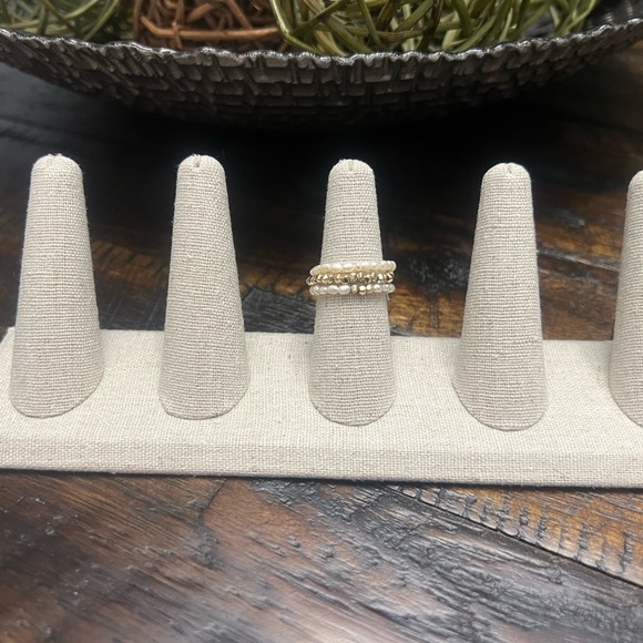 Stella & Dot Pearl Ring Stretch Set - Picture 4 of 6